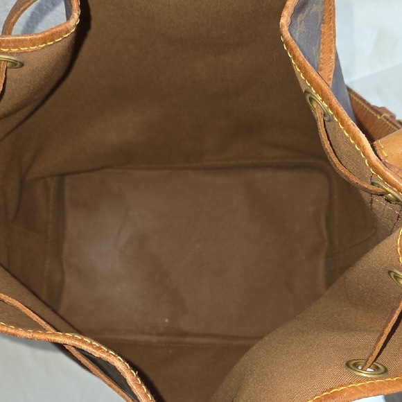 Louis Vuitton Noe Brown Monogram Bucket Bag with Tan Trim - Picture 10 of 11